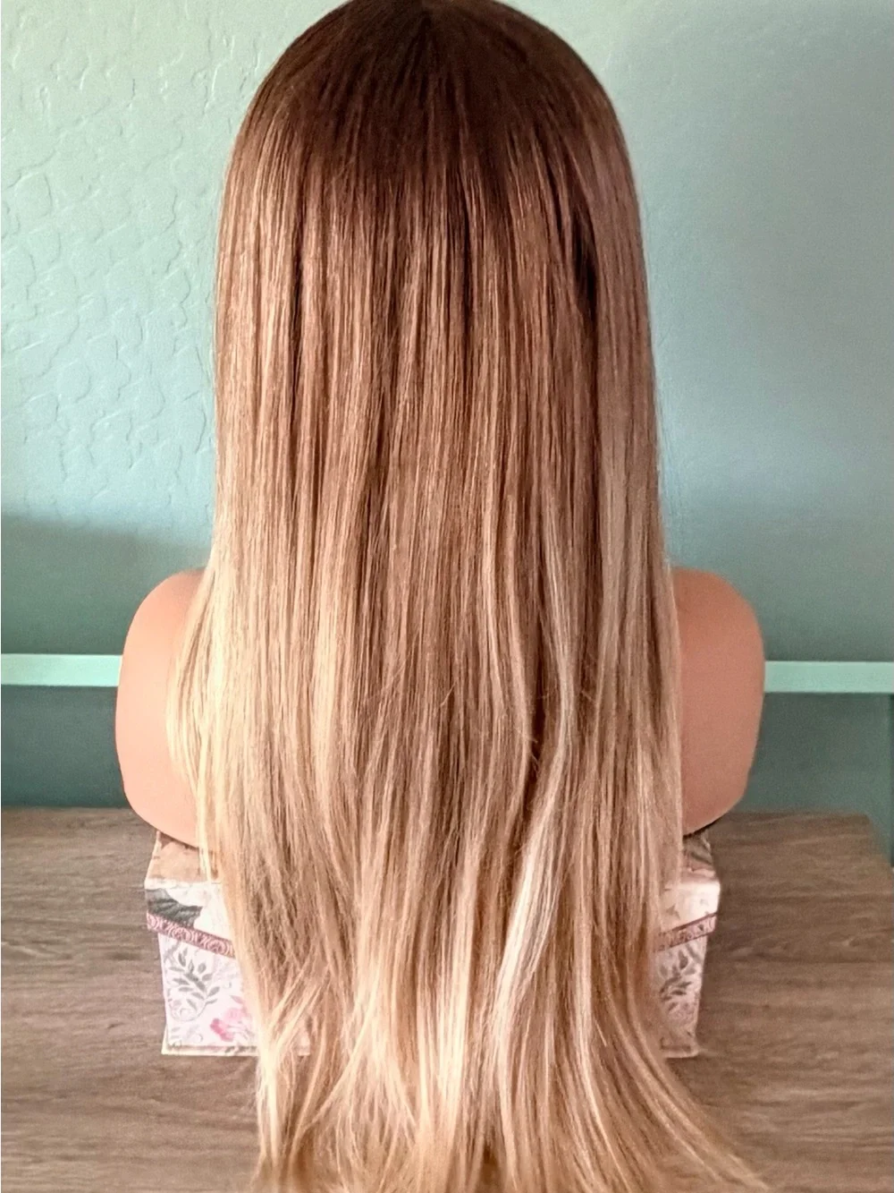 Blonde Long Straight Women's Wig with Subtle Highlights
